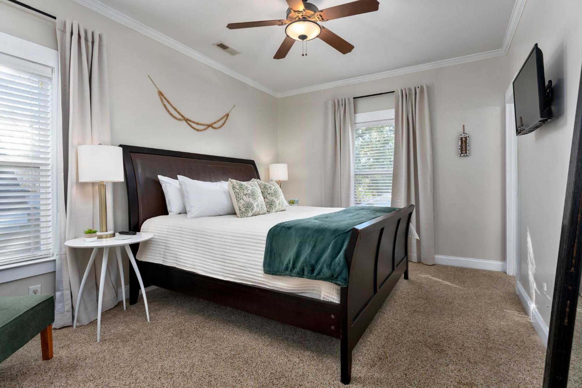 Downtown Wilmington Home ~ Pet Friendly 外观 照片